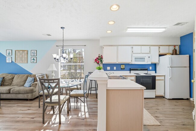 510 White River Dr unit F, Myrtle Beach, SC 29579 - photo 5