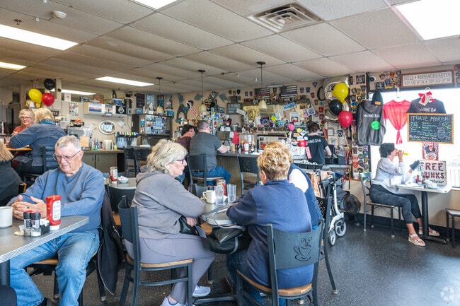 A favorite breakfast spot among locals and visitors is Toast, about 1 mile from Whitehead.