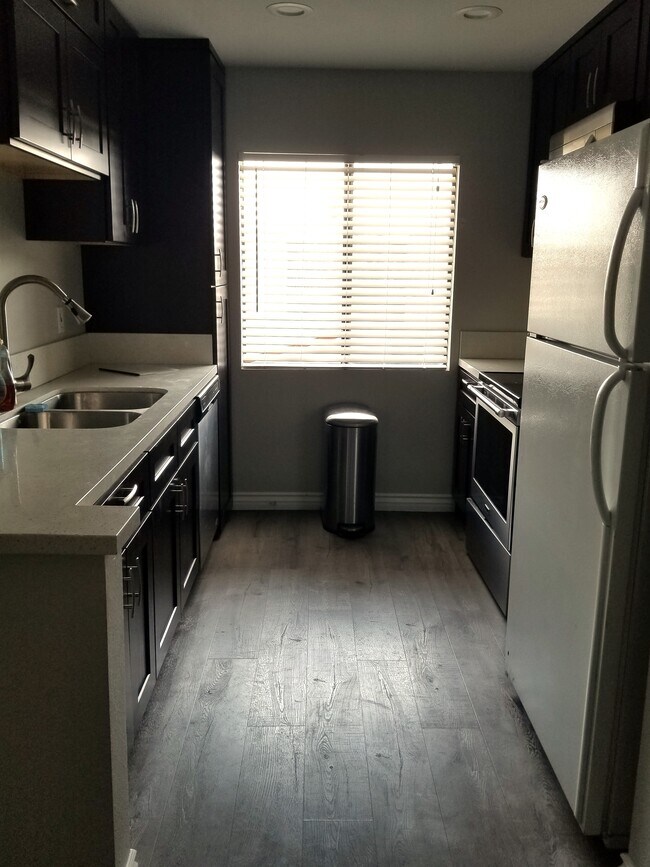 3028 W Cheryllyn Ln unit 3028, Anaheim, CA 92804 - photo 7