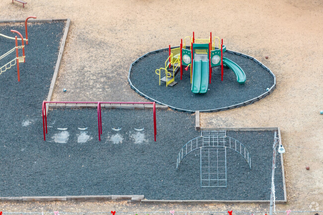 Edison Elementary offers a variety of programs that challenge children.