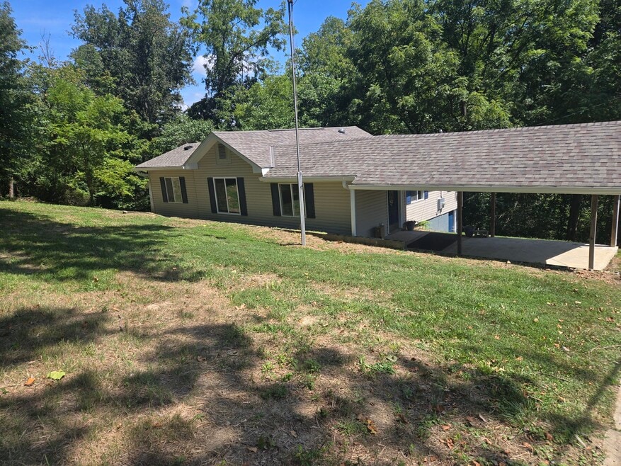 1942 Walnut St, Loveland, OH 45140 - photo 1