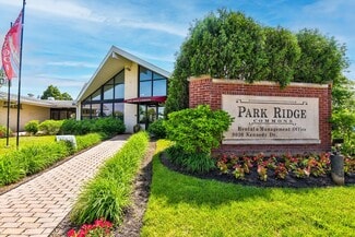 9030 Kennedy Dr, Des Plaines, IL 60016