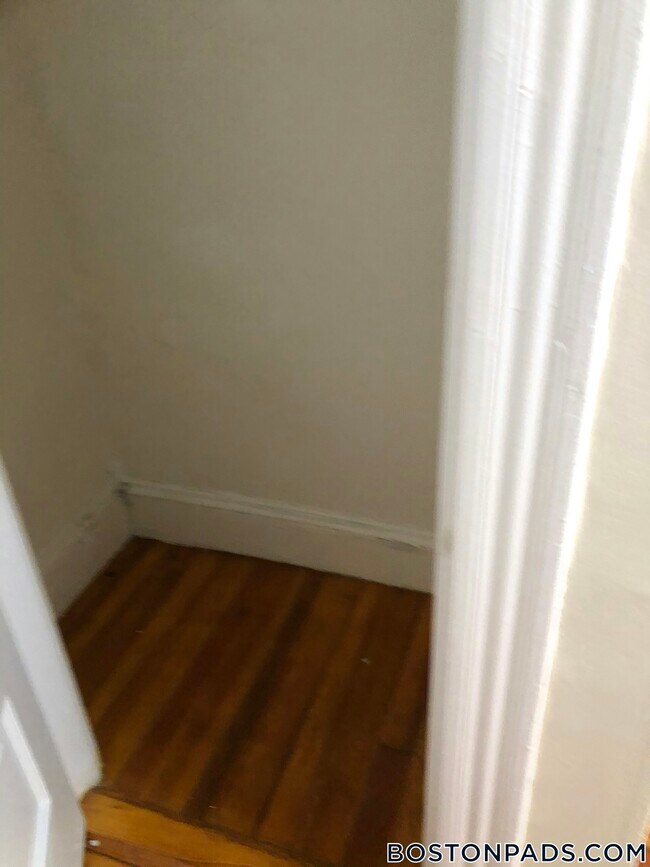 1375 Commonwealth Ave unit 6, Allston, MA 02134 - photo 6