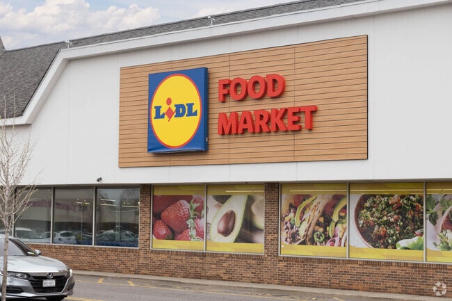 Lidl recently opened a new location In Merrick.