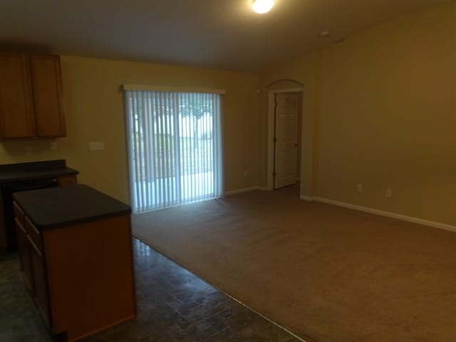 6421 Pinewood Hills Dr, Jacksonville, FL 32218 - photo 2