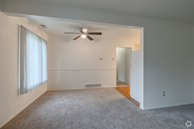 2BR, 1BA Dining Area