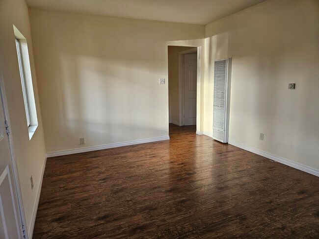 1408 N Willowbrook Ave, Compton, CA 90222 - photo 7
