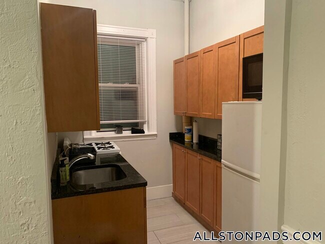 1197 Commonwealth Ave unit 4, Allston, MA 02134 - photo 5