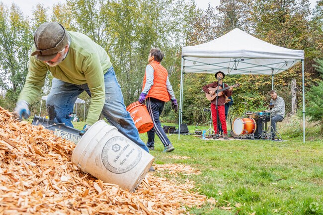 In Boulevard Park, the community gets together to clean up Hilltop Park for Green Burien Day.