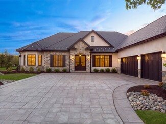 2747 Avenue du, Bethlehem, PA 18015