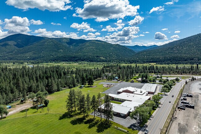 Bonner-West Riverside schools are award winning.