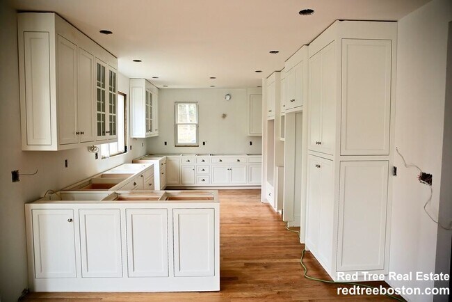 119 Westbourne Terrace unit 1, Brookline, MA 02446 - photo 3