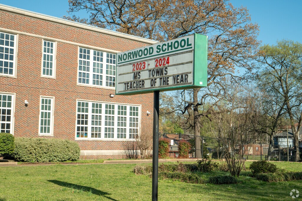 Norwood Elementary encourages kids to do their best.