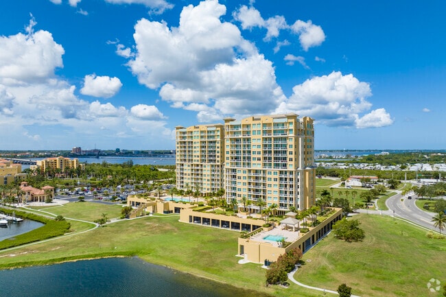 If high-rise living is your thing, you'll feel right at home with a few choices in Palmetto.