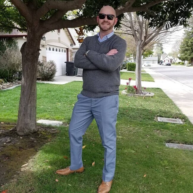Agent Photo