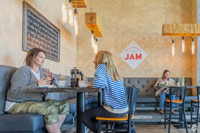 Neighborhood JAM is a popular American brunch spot near Olde Towne.