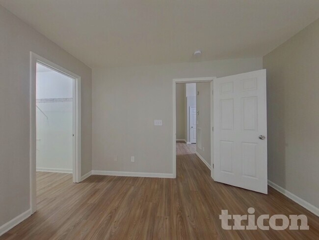 5020 Osage Cir, Charlotte, NC 28269 - photo 6