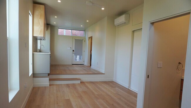 4438 Jasper St unit 1/2, Los Angeles, CA 90032 - photo 7
