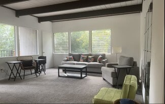 6956 Sayre Dr, Oakland, CA 94611