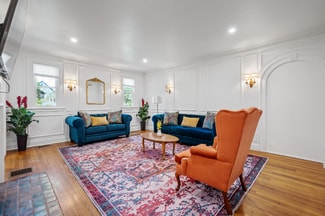 21 Holden St, Worcester, MA 01605