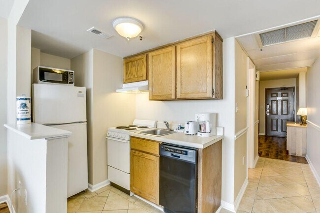 2310 N Ocean Blvd unit ID1267261P, Myrtle Beach, SC 29577 - photo 3