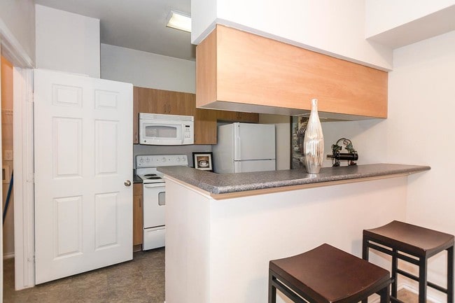 High Meadow Apartments, Durant, OK 74701 - photo 3