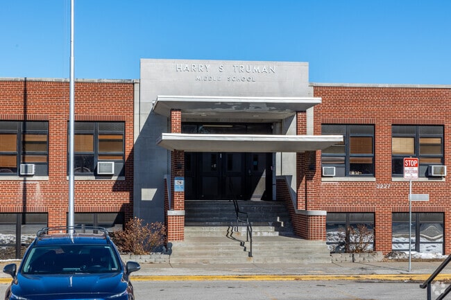 Truman Middle School is a diverse community of learners, positively empowering each other in St Joseph, Missouri.