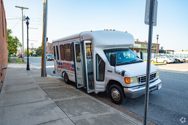 Paducah's bus service connects residents of Clayshire with the rest of town.