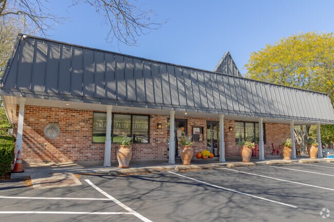 Italian food lovers dine at Fellini Café, a local favorite in East Goshen.