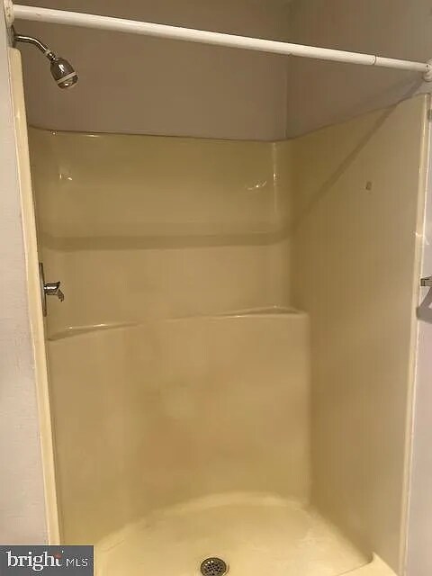 1908 Waters Edge Dr unit 129, Newark, DE 19702 - photo 5