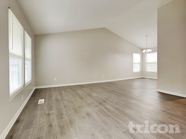 46 Periwinkle Ct, Irmo, SC 29063 - photo 3