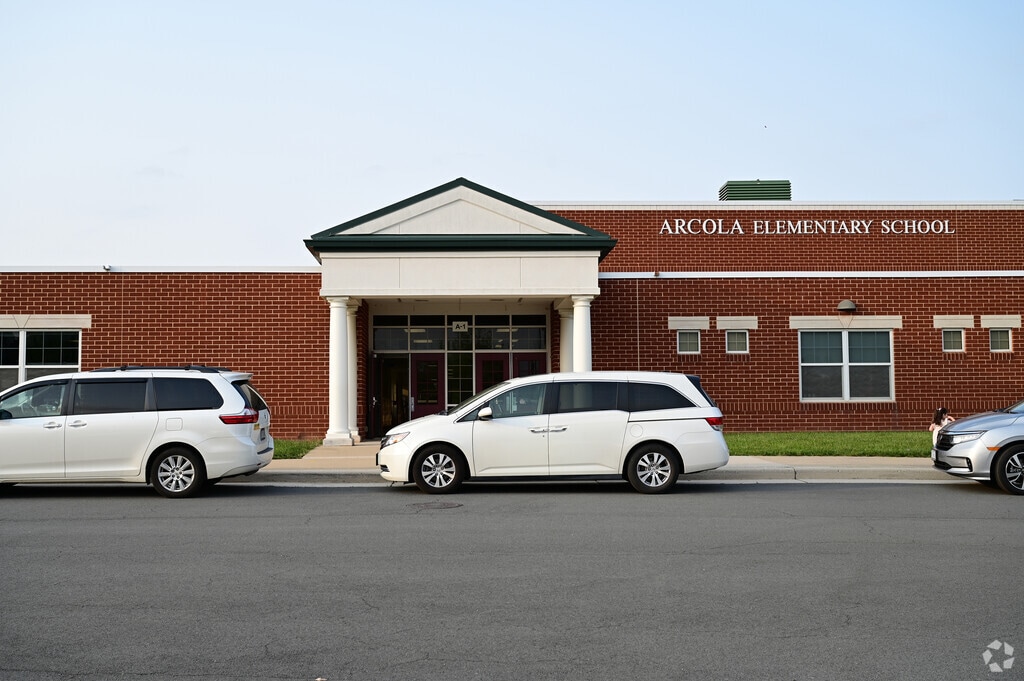 Arcola Elementary School, Rankings & Reviews