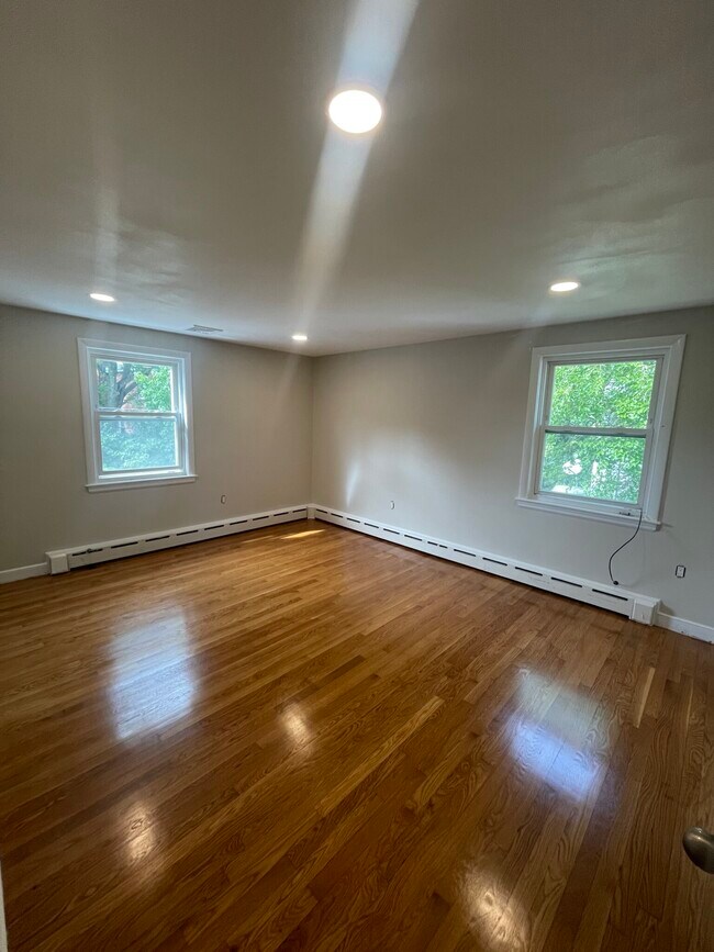 81 Nichols Ave, Watertown, MA 02472 - photo 6