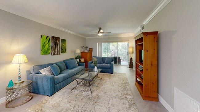 773 Wiggins Lake Dr unit 102, Naples, FL 34110 - photo 2