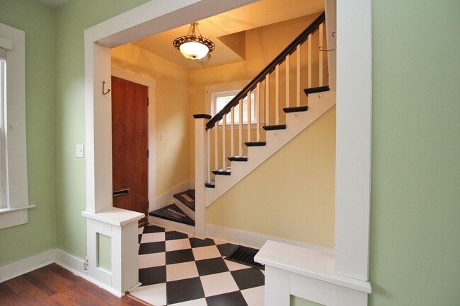 3824 N Kerby Ave, Portland, OR 97227 - photo 3