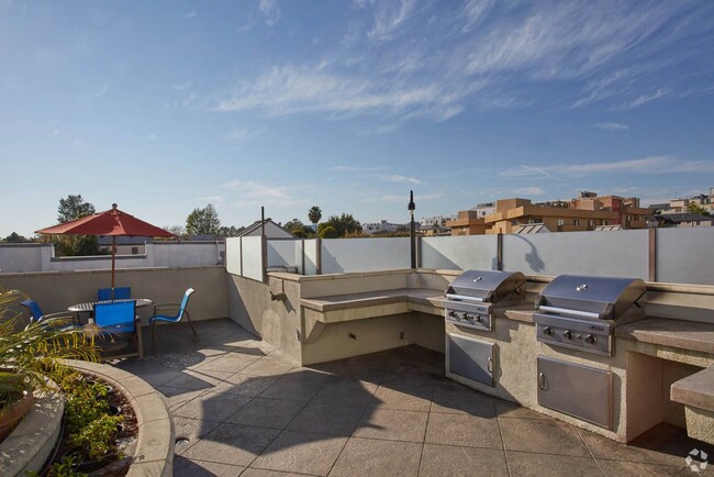 Atrium, Los Angeles, CA 90024 - photo 6