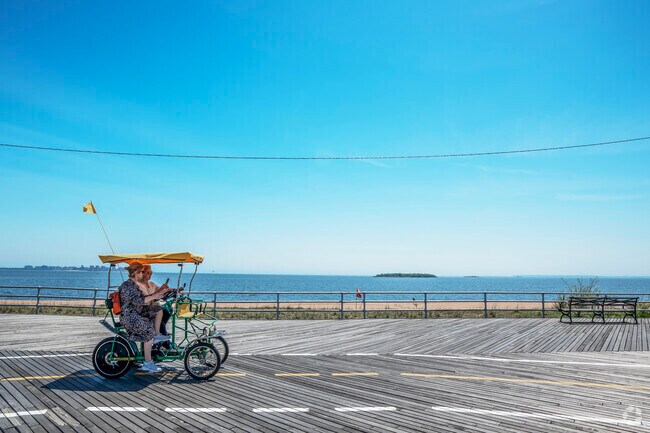 South Beach was a vacation mecca for the rich and powerful less than a century ago.