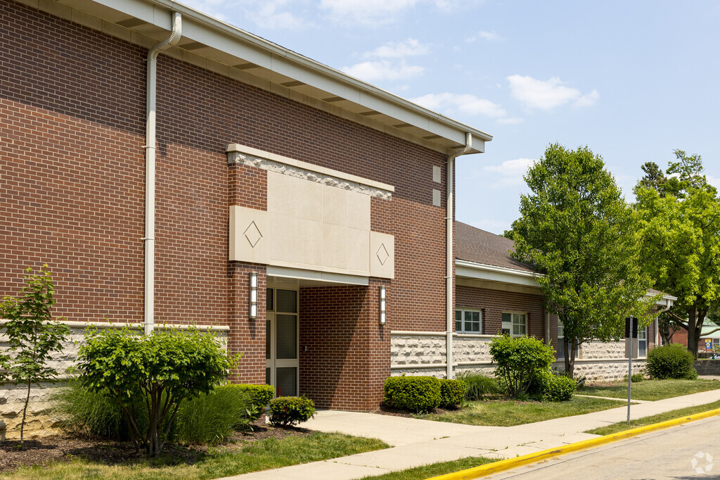 Long Fellow Elementary School
