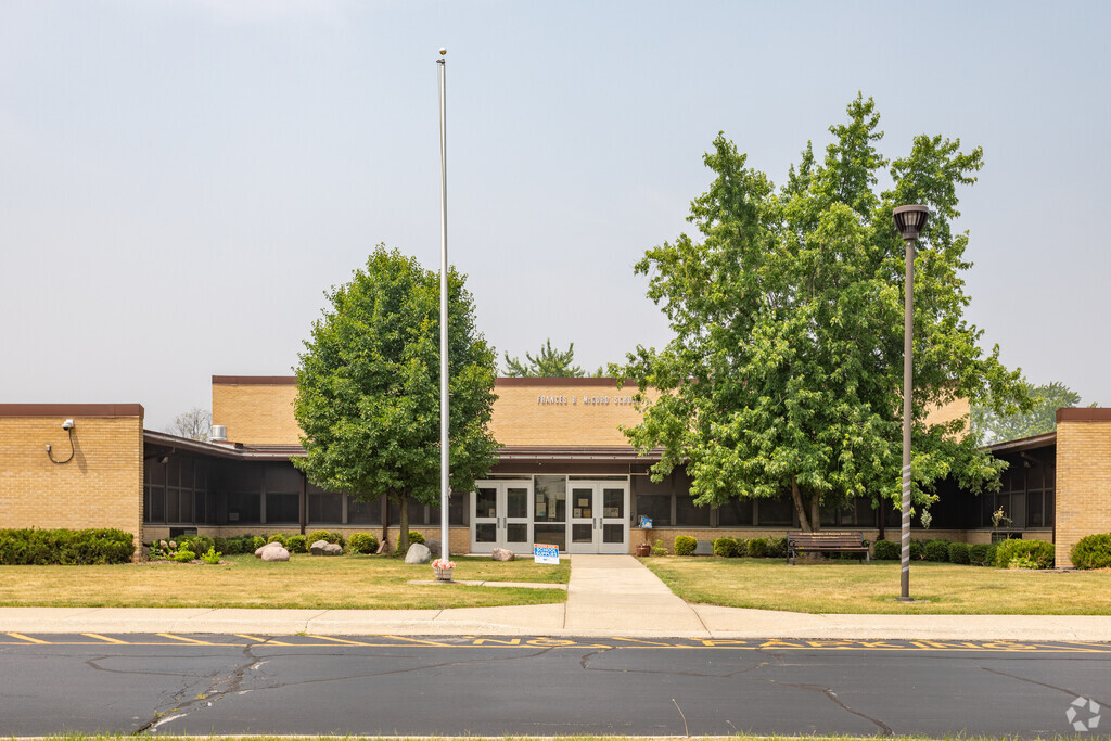 F B Mccord Elementary School is a public school located in Burbank, IL.