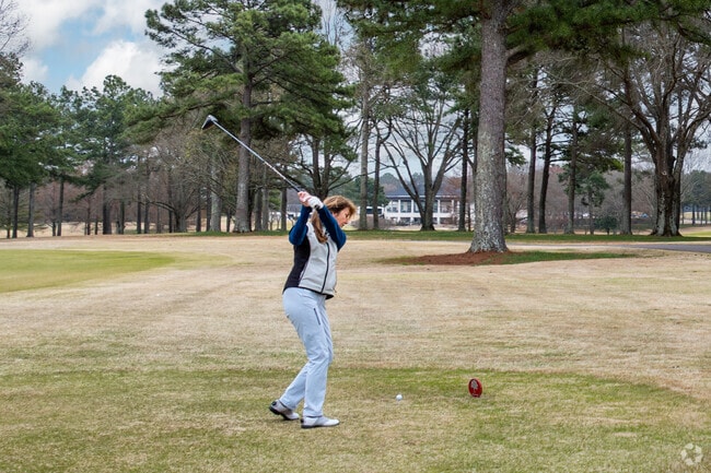 Ridgeway Country Club in Germantown, a short trip from Poplar Pines, offers 18 picturesque holes of golf.