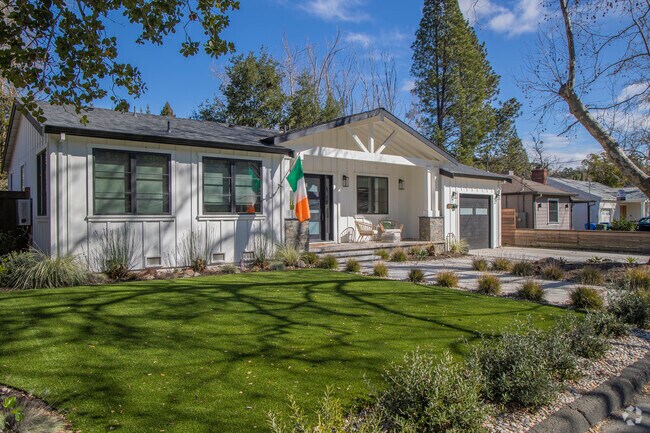 Many of the homes in Trails feature beautiful craftsman accents.