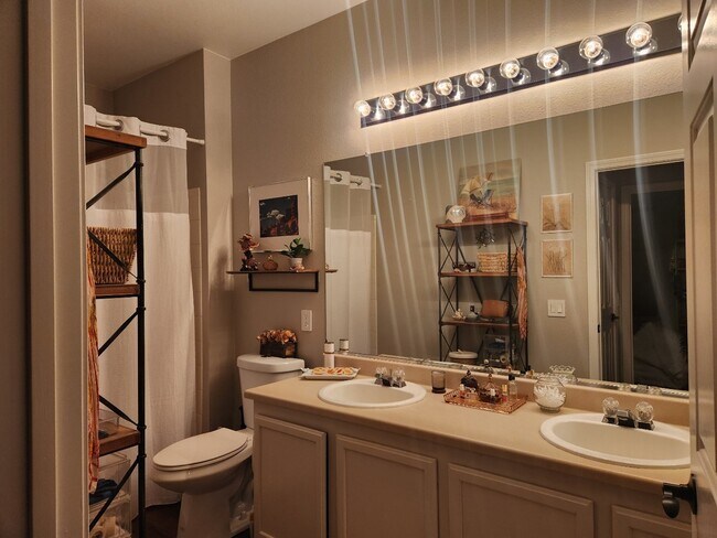 18939 E Warren Cir unit E108, Aurora, CO 80013 - photo 5