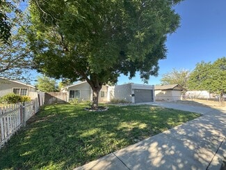 3712 W Avenue k14, Lancaster, CA 93536