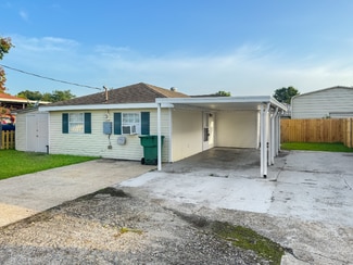 2822 Elizabeth St, Marrero, LA 70072