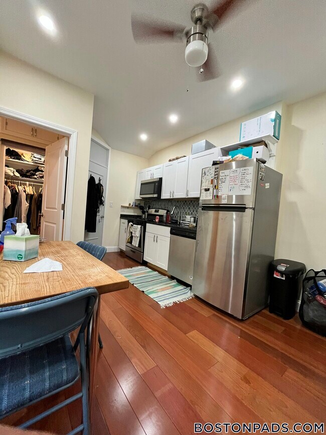 89-91 Hancock St unit 9, Cambridge, MA 02139 - photo 3