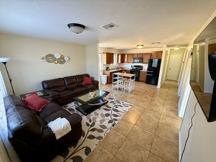 1231 E Lee St, Tucson, AZ 85719 - photo 1