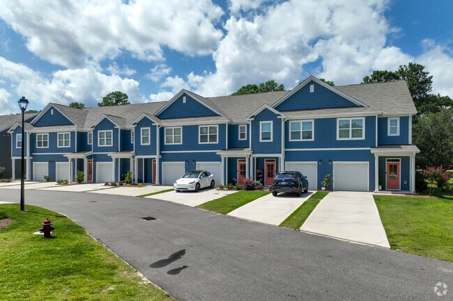You can find a selection of townhomes in the River Road neighborhood.