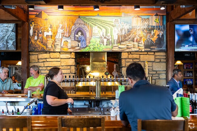 Prime rib, burnt ends and brews are some favorites at Blind Tiger.