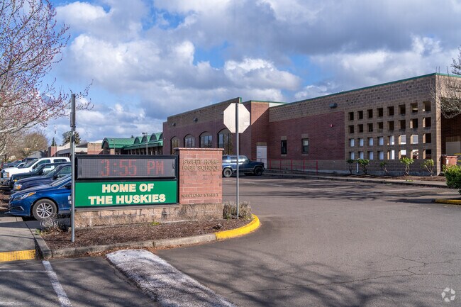 Sweet Home High School provides education to students in neighborhoods throughout Sweet Home, Oregon.