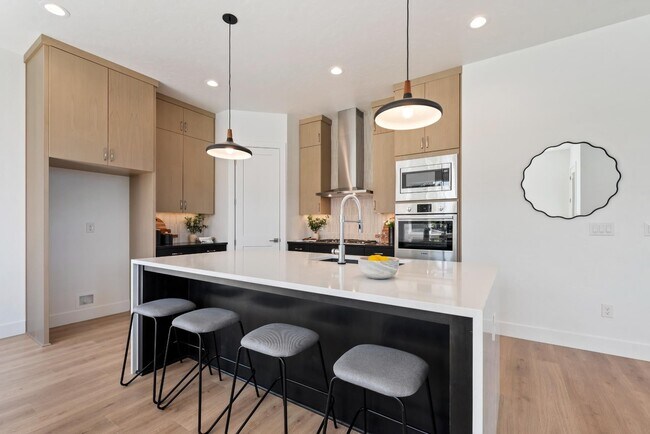 1319 W Malbar St, Meridian, ID 83646 - photo 2